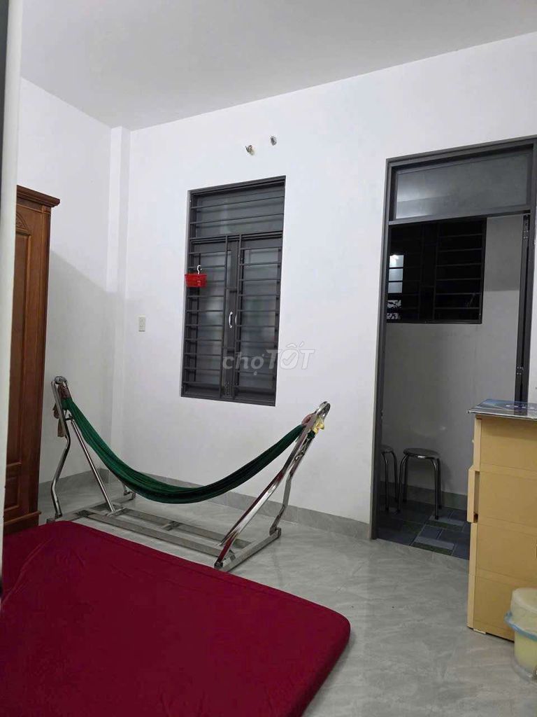 Nhà hẻm cạn lê hồng phong - trung tâm quy nhơn Nhà hẻm cạn lê hồng phong - trung tâm quy nhơn