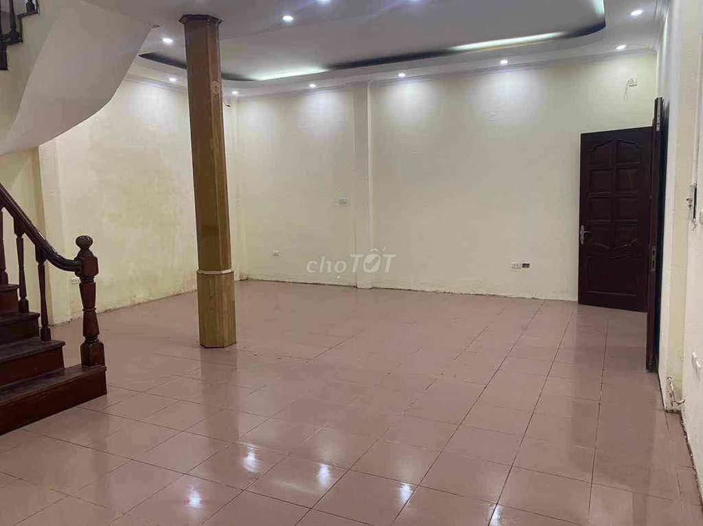 Nhà Ngõ 8 Tôn Thất Thiệp, 80m2 x 3,5T, Ô Tô Đỗ Cửa