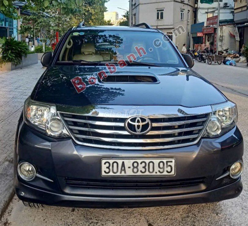 Toyota Fortuner 2.5G 2015. Mua bán Ô tô tại Quận Long Biên Hà Nội được đăng bởi Nguyễn văn cường hình 6