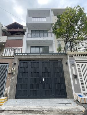 Nhà phố 90 m² · 5 PN · Đường Số 14