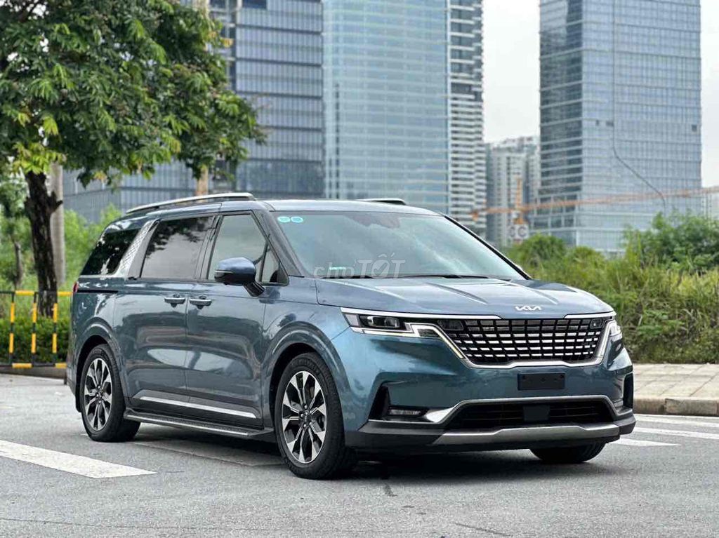 KIA Carnival Signature, полное масло 2024, ультракрасивый зеленый