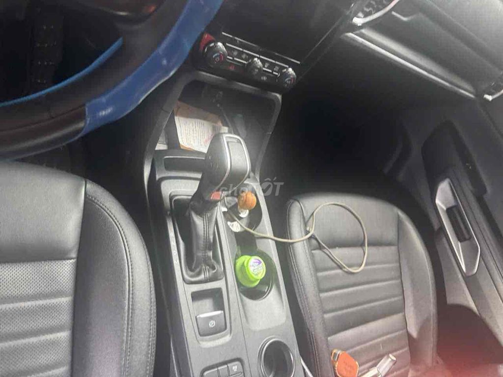 Ford Everest 2023 2.0 Sport-sx 36.000 km. Mua bán Ô tô tại Thành phố Thủ Đức Tp Hồ Chí Minh được đăng bởi Long hình 16