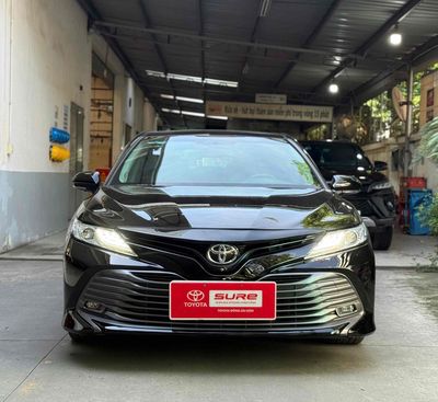 Toyota Camry 2019 2.5Q nhập màu đen nội thất đen. Mua bán Ô tô tại Quận 7 Tp Hồ Chí Minh được đăng bởi Đại lý chính hãng xe qua sử dụng Toyota Sài Gòn