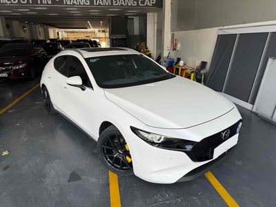 Mazda 3 Sport Premium 2024 nhiều đồ chơi