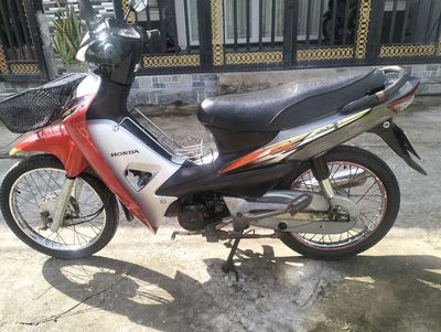 Xe 50cc  ko cần bằng lái biển 65. Mua bán Xe máy tại Quận Bình Thuỷ Cần Thơ được đăng bởi nhật Cường 