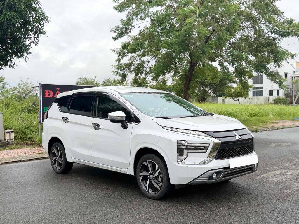 Mitsubishi Xpander 2024 Premium 1.5 AT siêu keng. Mua bán Ô tô tại Quận Hải Châu Đà Nẵng được đăng bởi Nguyễn Vương Auto hình 2