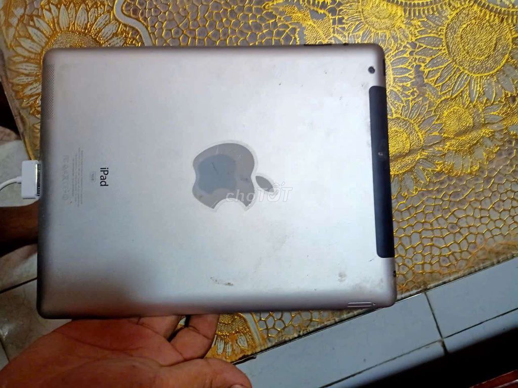 Apple iPad 16GB Bạc. Mua bán Máy tính bảng tại Quận Bình Tân Tp Hồ Chí Minh được đăng bởi Phạm Minh thông  hình 1