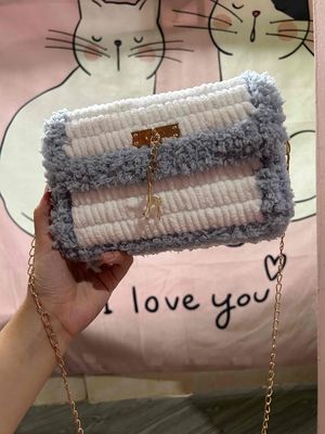 mình cần pass 2 túi handmade. Mua bán Túi xách tại Huyện Nhà Bè Tp Hồ Chí Minh được đăng bởi Ngọc Ngà