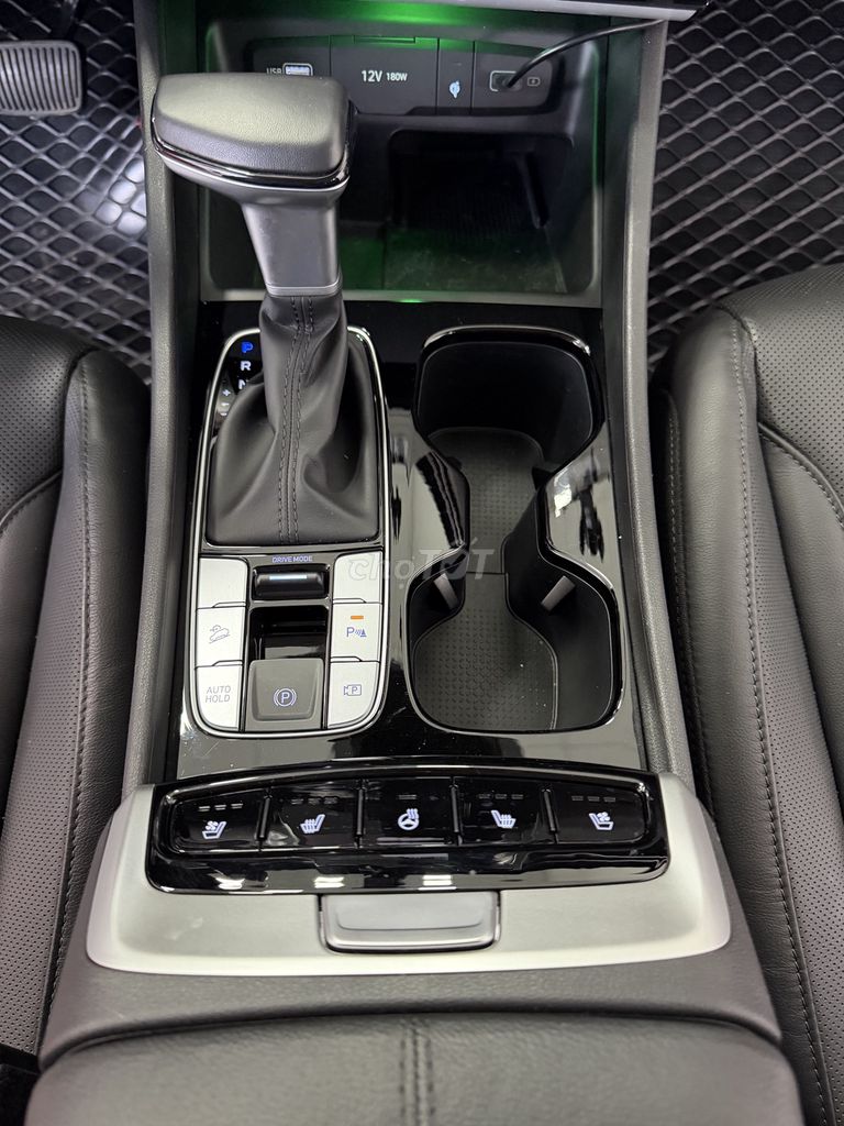 Hyundai Tucson 2022 2.0 AT Đặc biệt - 18000 km. Mua bán Ô tô tại Thành phố Bảo Lộc Lâm Đồng được đăng bởi Trung tâm mua bán ÔTÔ  XE MÁY Ngọc Ánh hình 12