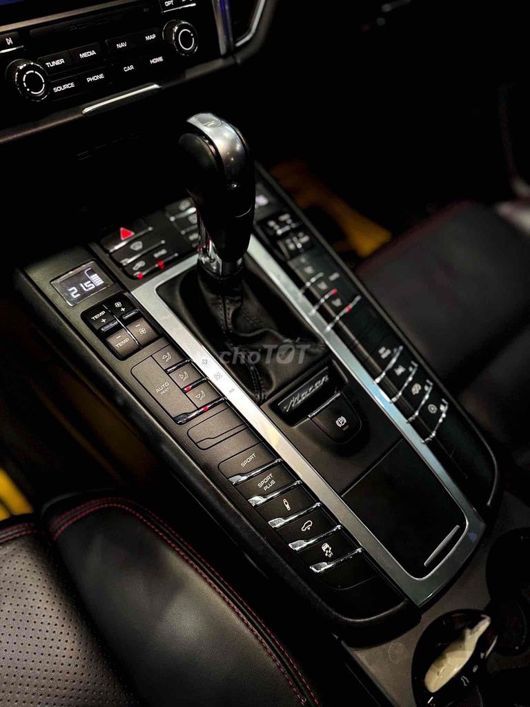 Porsche Macan GTS Model 2018 Máy 3.0 - 68000 km. Mua bán Ô tô tại Quận 7 Tp Hồ Chí Minh được đăng bởi Lê Văn Út hình 8