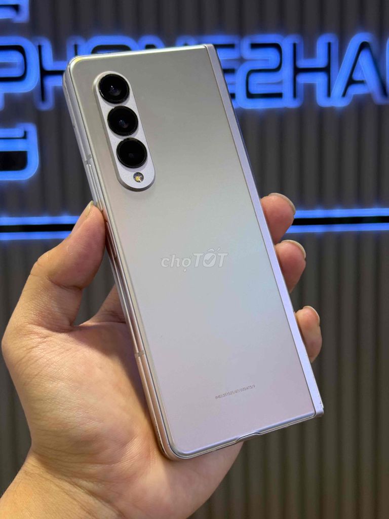 Samsung Zfold3 256GB Bạc. Mua bán Điện thoại tại Quận 3 Tp Hồ Chí Minh được đăng bởi Phone2Hand hình 1