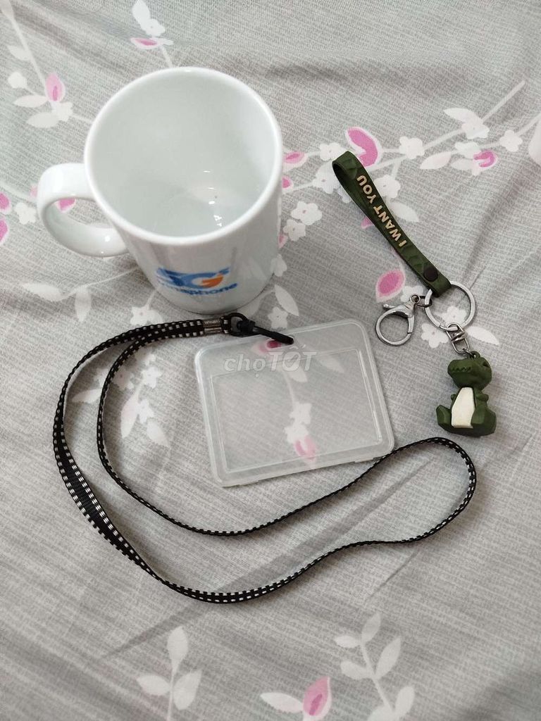 [2nd] móc khóa + thẻ tên + ly sứ. Mua bán Sở thích khác tại Quận Bình Thuỷ Cần Thơ được đăng bởi Lê Nhật Quang hình 1