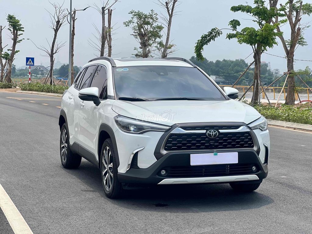 Bán Gấp Cross 2022 1.8V 18k km zin99% chưa dặm tút