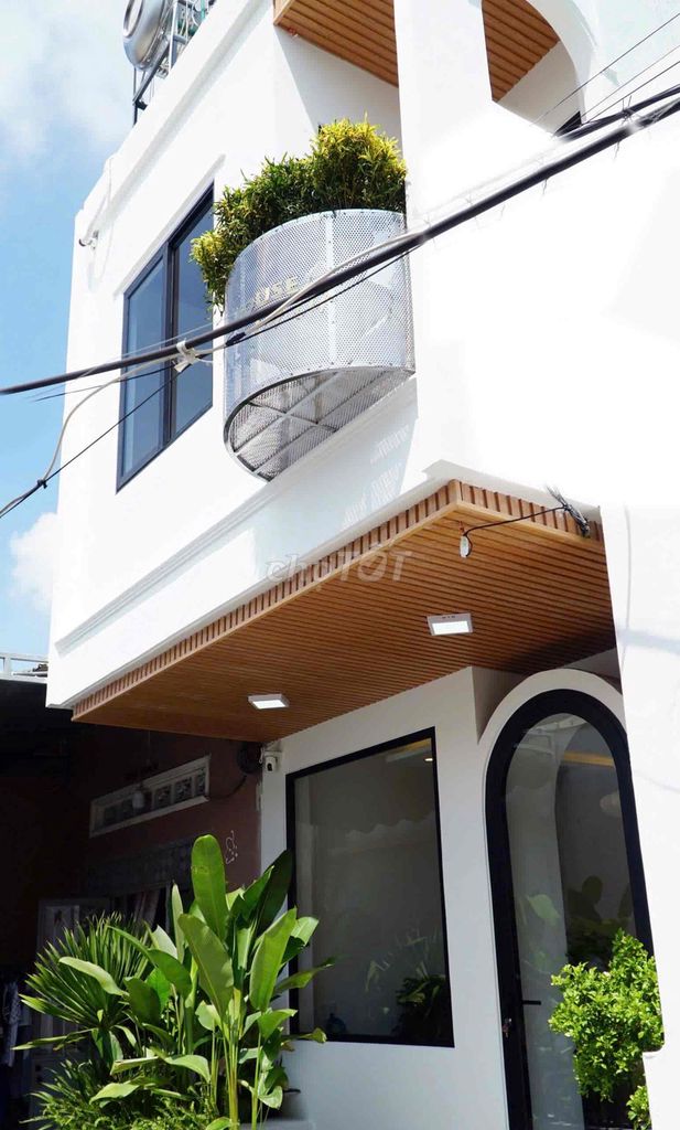 Nhà kiệt gần lê hữu trác, 2pn, giá 20tr