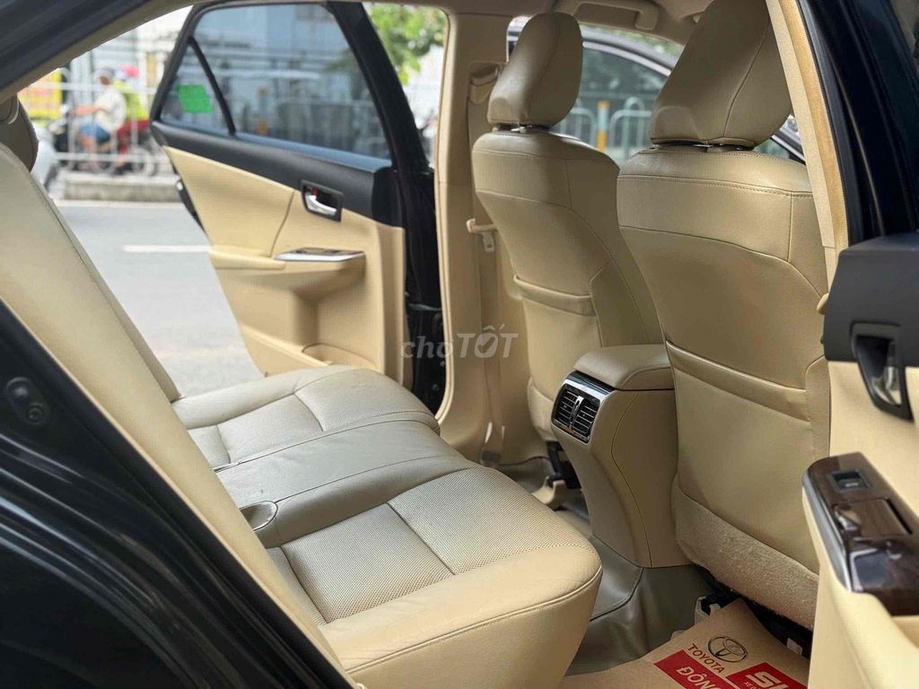 Bán Camry 2.0E 2017 - Chất xe đẹp chủ cũ dùng kỹ. Mua bán Ô tô tại Thành phố Thủ Đức Tp Hồ Chí Minh được đăng bởi Tấn Quang Toyota Đông Sài Gòn hình 5