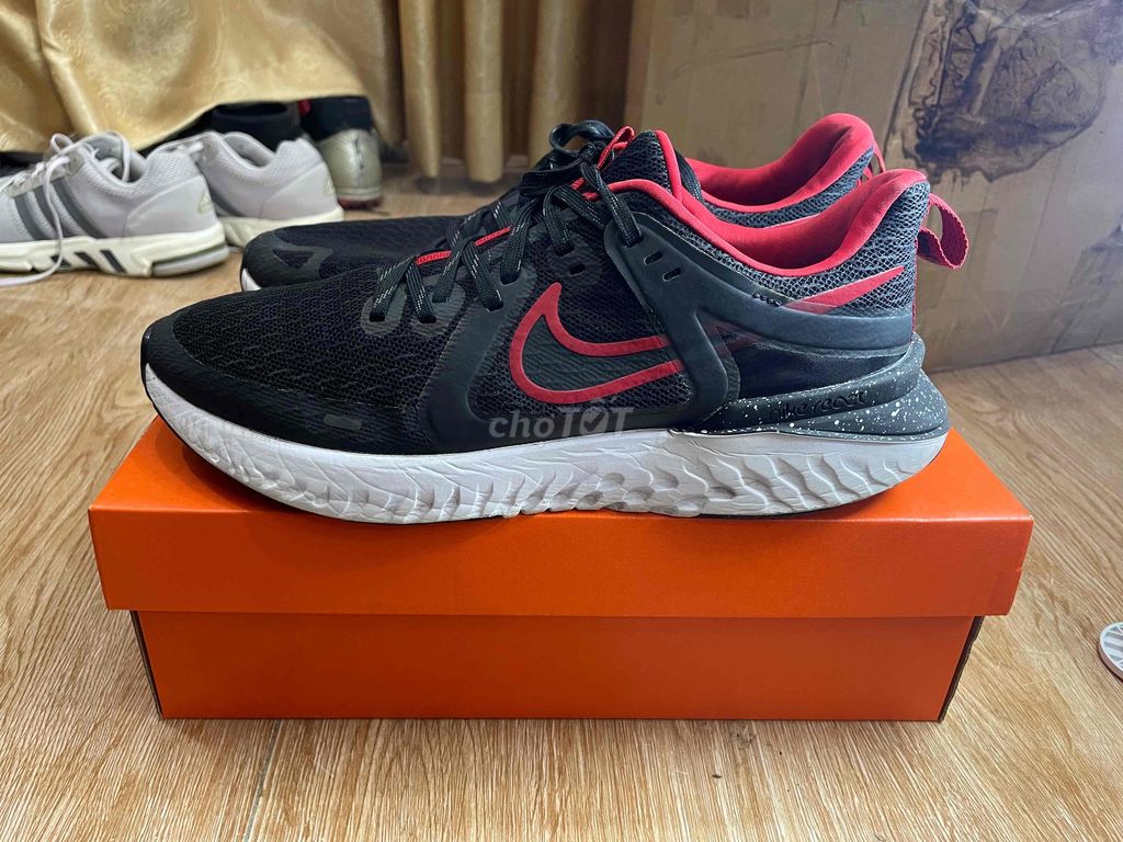 Nike React Legent Size 43