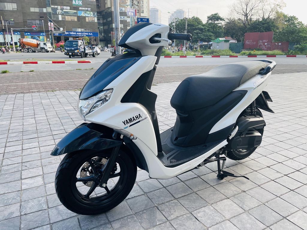 Xe máy Yamaha FreeGo màu trắng đen xe chính chủ. Mua bán Xe máy tại Quận Nam Từ Liêm Hà Nội được đăng bởi HẢI ĐĂNG hình 4