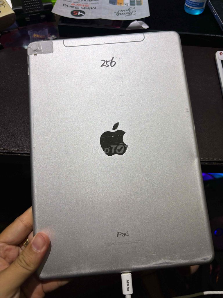 Apple iPad Pro 10.5 inch 256GB Bạc zin nguyên. Mua bán Máy tính bảng tại Thành phố Thủ Đức Tp Hồ Chí Minh được đăng bởi Minh Sang Store Góp Bao Nợ Xấu hình 1