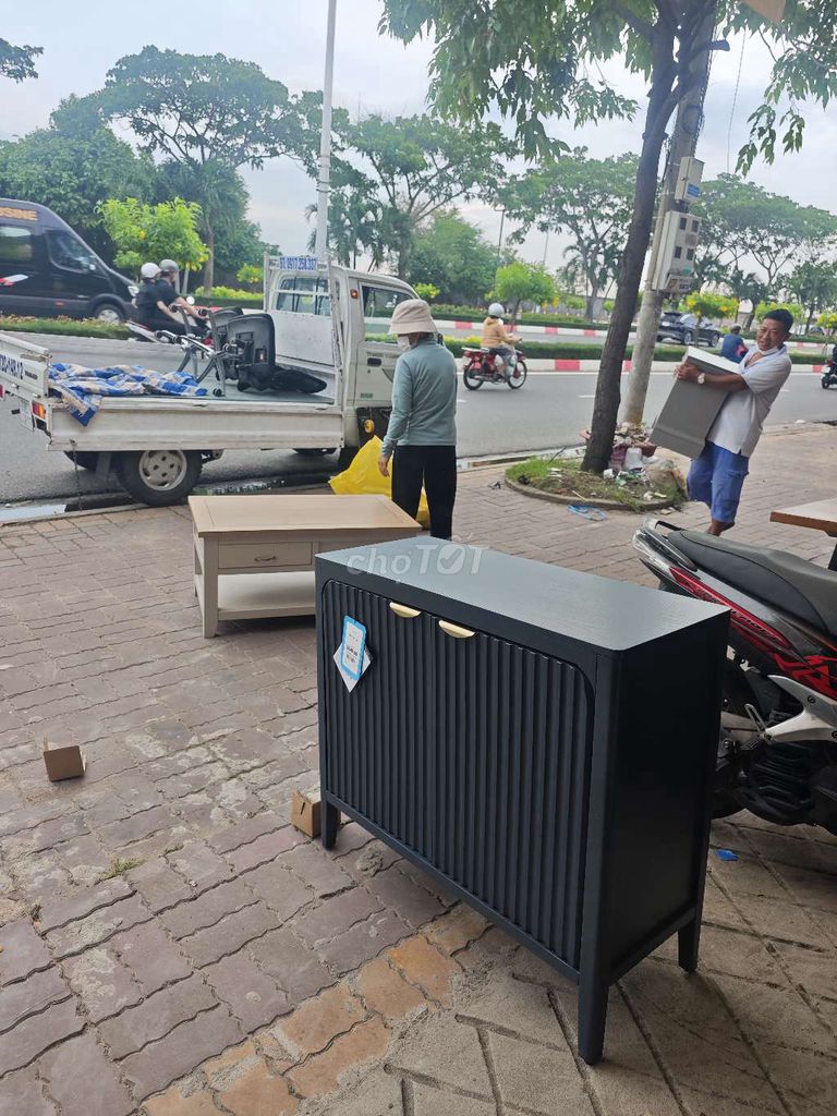 Tủ kệ gia đình Gỗ Xám đen mới. Mua bán Tủ, kệ gia đình tại Thành phố Vũng Tàu Bà Rịa - Vũng Tàu được đăng bởi nội thất thanh ly hình 1