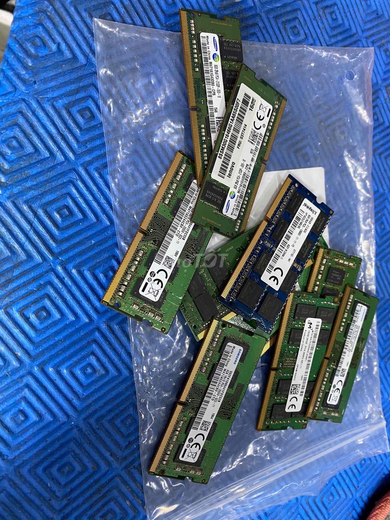 Ram 4G laptop D4 bus 2666