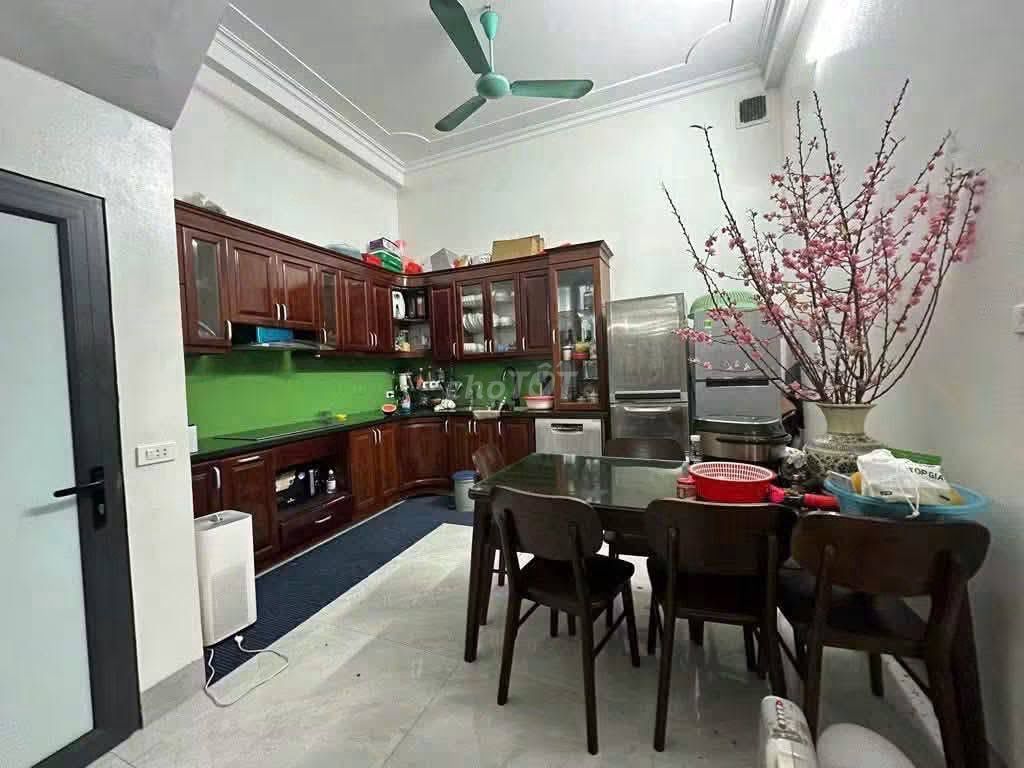 Продается дом в Йенхоа, Кау Гиай - 55 м2, 4 этажа, 30 м от улицы