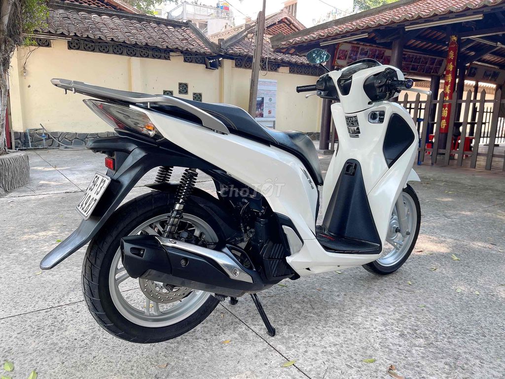 SH 150cc ABS. Dk 2o18.Bstp. Siêu Đẹp. ❤️. Mua bán Xe máy tại Quận Gò Vấp Tp Hồ Chí Minh được đăng bởi LeeteeHung hình 2