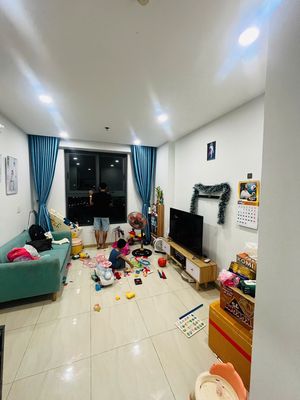 Cần bán BconsGarden 56m2: 2PN - 2WC, view quận 1 , hướng Đông - Nam .