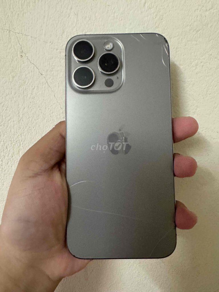 iPhone 15 Pro Max 256GB Titan Mỹ. Mua bán Điện thoại tại Quận Tây Hồ Hà Nội được đăng bởi Magic hình 1