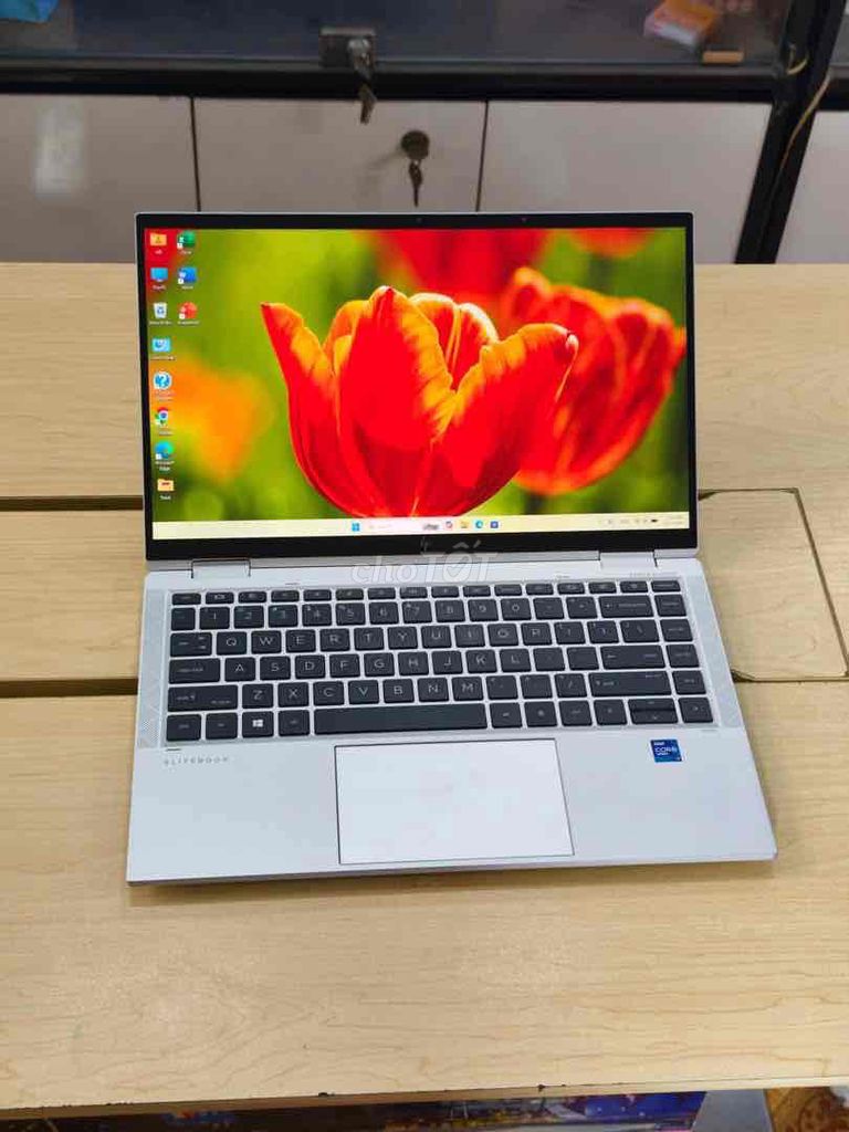 HP elitebook 1040 G8 x360 i7 1185G7/16/512 2in1. Mua bán Laptop tại Quận Thanh Xuân Hà Nội được đăng bởi Ngọc Lan hình 1