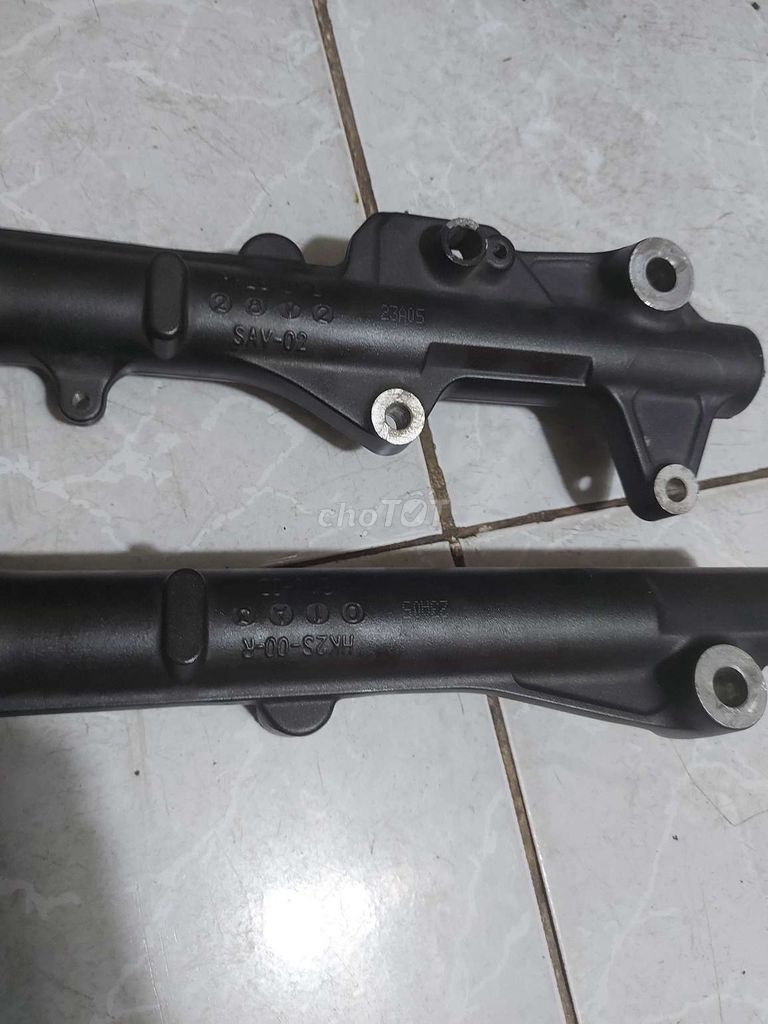 Phuộc trước Vario CLick 160. Mua bán Phụ tùng xe tại Quận 7 Tp Hồ Chí Minh được đăng bởi Can Nguyen hình 2