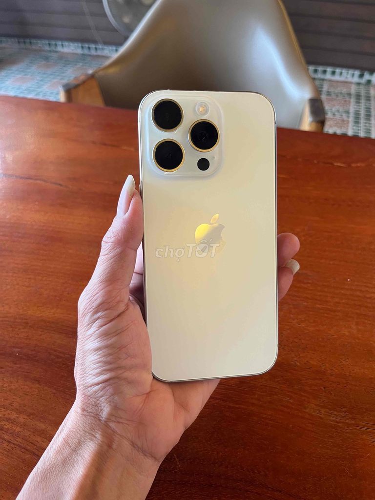 Apple iPhone 16 Pro 256GB Vàng 100%. Mua bán Điện thoại tại Quận Bình Tân Tp Hồ Chí Minh được đăng bởi nguyen van vu hình 1