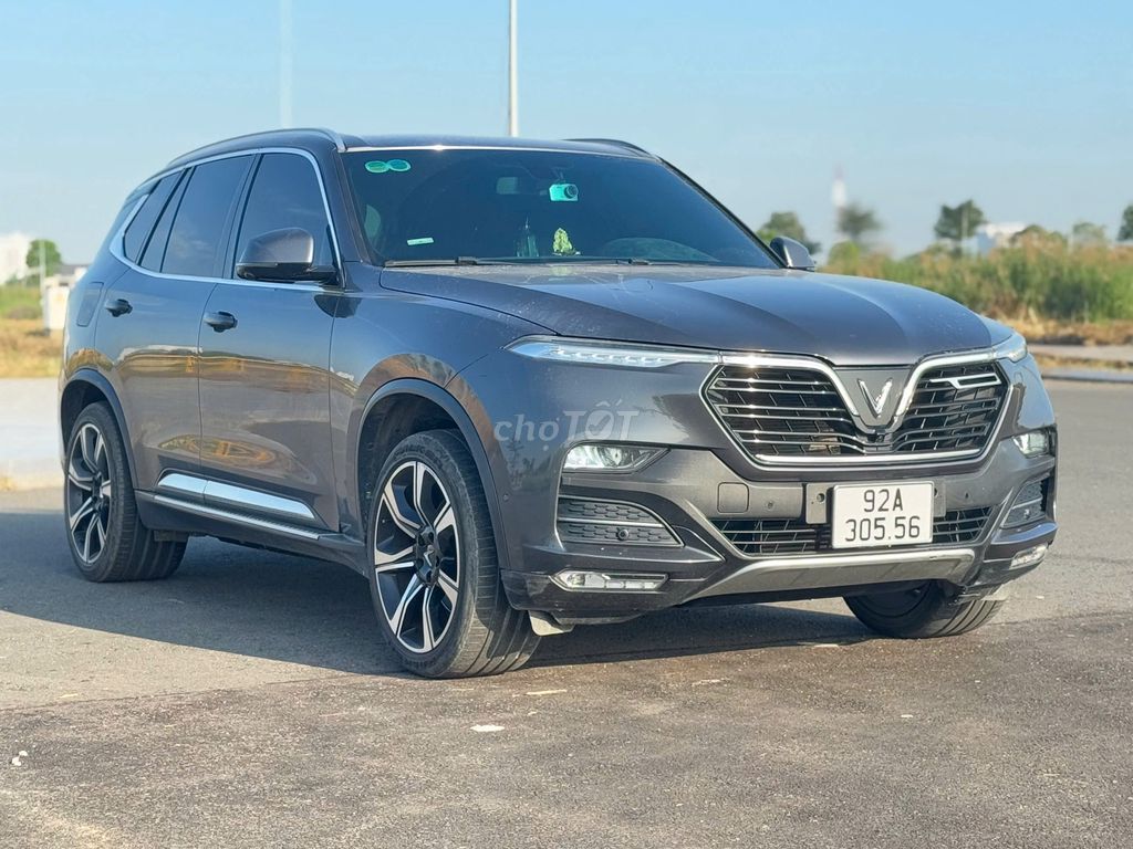 VinFast Lux SA2.0 2019 Premium giá tốt