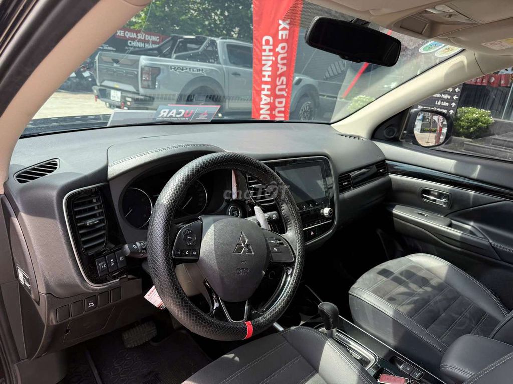 Mitsubishi Outlander CVT 2024 Màu Đen - Odo 16.200. Mua bán Ô tô tại Thành phố Thủ Đức Tp Hồ Chí Minh được đăng bởi Mitsubishi Chính Hãng hình 9