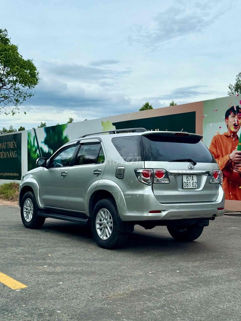 Toyota Fortuner 2015 Bạc. Mua bán Ô tô tại Thị xã Bến Cát Bình Dương được đăng bởi Thành Vinh hình 3