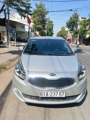 KIA Rondo màu Bạc AT 2015 máy dầu