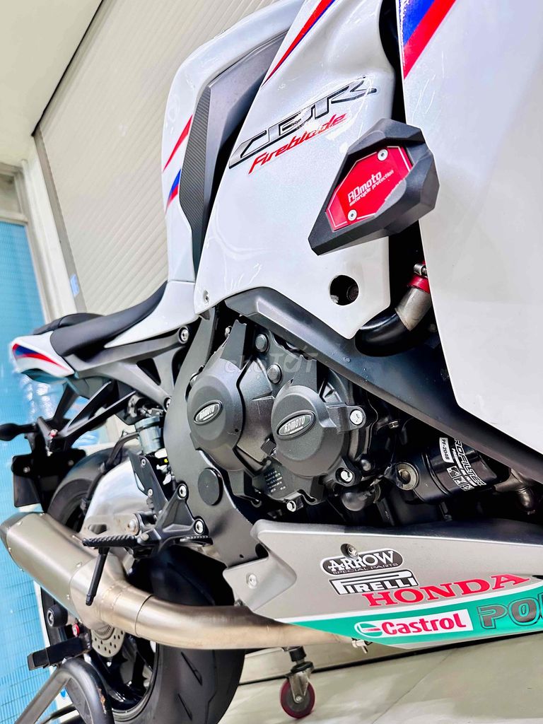 Honda CBR1000rr ABS 2015 nhập AU HQCN. Mua bán Xe máy tại Quận 12 Tp Hồ Chí Minh được đăng bởi Tường hình 16