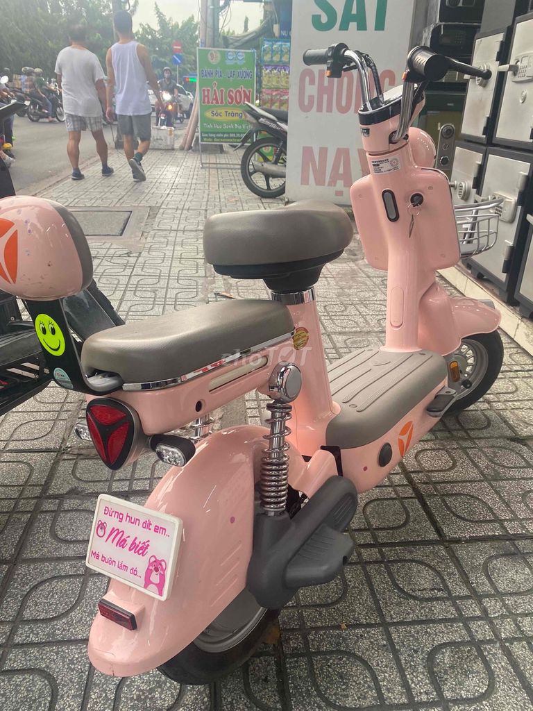 Xe yadea i8 chính hãng. Mua bán Xe điện tại Quận Gò Vấp Tp Hồ Chí Minh được đăng bởi THAYBÌNHĐIỆNTẠINHÀ hình 4