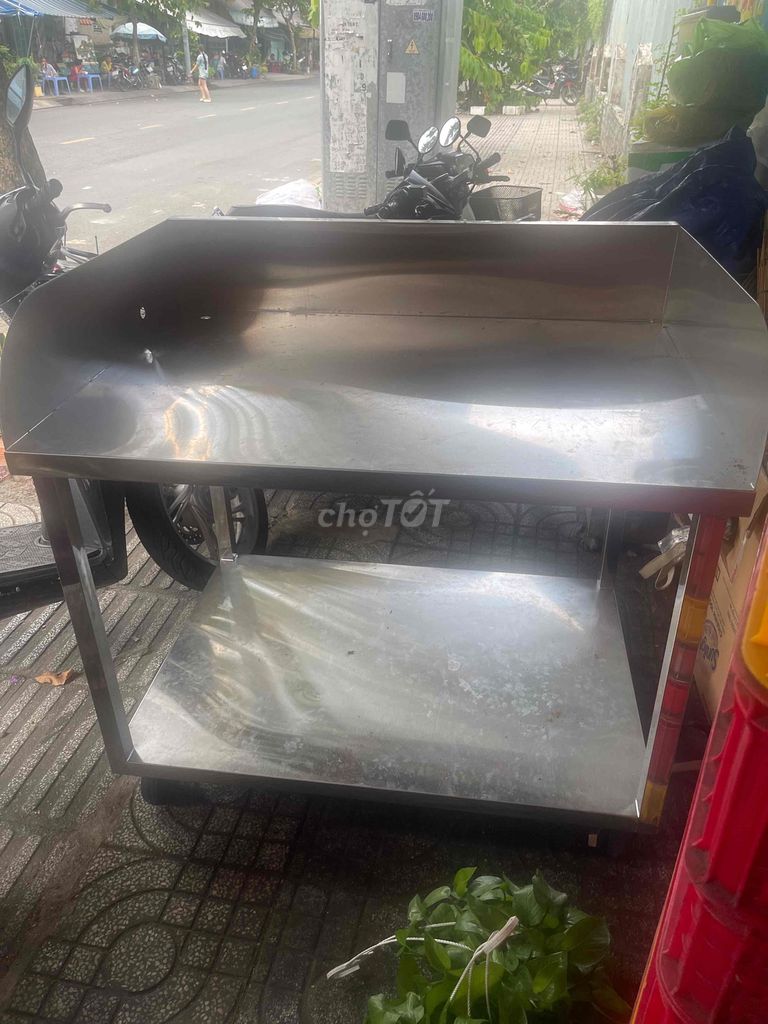 Bàn inox 304 80x110 4 bánh xe. Mua bán Bàn ghế tại Quận 6 Tp Hồ Chí Minh được đăng bởi Dung hình 1