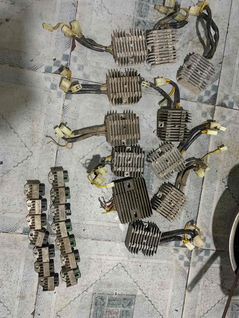 sạc zin theo xe các loại. Mua bán Phụ tùng xe tại Quận Ô Môn Cần Thơ được đăng bởi Phuong nguyen hình 4