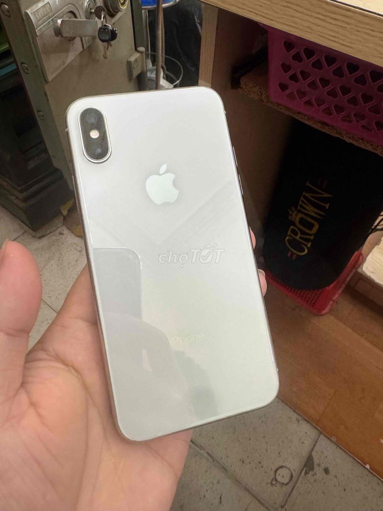 Apple iPhone X Trắng Màn nứt nhẹ. Mua bán Điện thoại tại Quận Thanh Xuân Hà Nội được đăng bởi Duy hình 1
