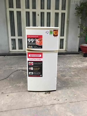 tủ lạnh 160 lít còn đẹp đang dùng tốt hình thực te. Mua bán Tủ lạnh tại Quận 11 Tp Hồ Chí Minh được đăng bởi MINH KHÔI