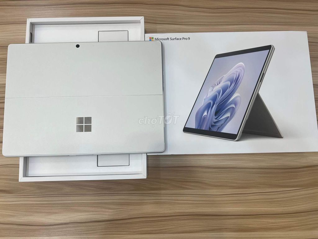 Surface Pro 9 i7 16GB/512GB ít dùng bán rẻ. Mua bán Laptop tại Quận Gò Vấp Tp Hồ Chí Minh được đăng bởi Linh Surface Bảo Bảo hình 1