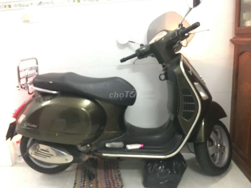 Bán Vespa Ý 4Van GTS nhập ý. Mua bán Xe máy tại Quận 1 Tp Hồ Chí Minh được đăng bởi Tư vấn pháp lý Bất động Sản hình 2