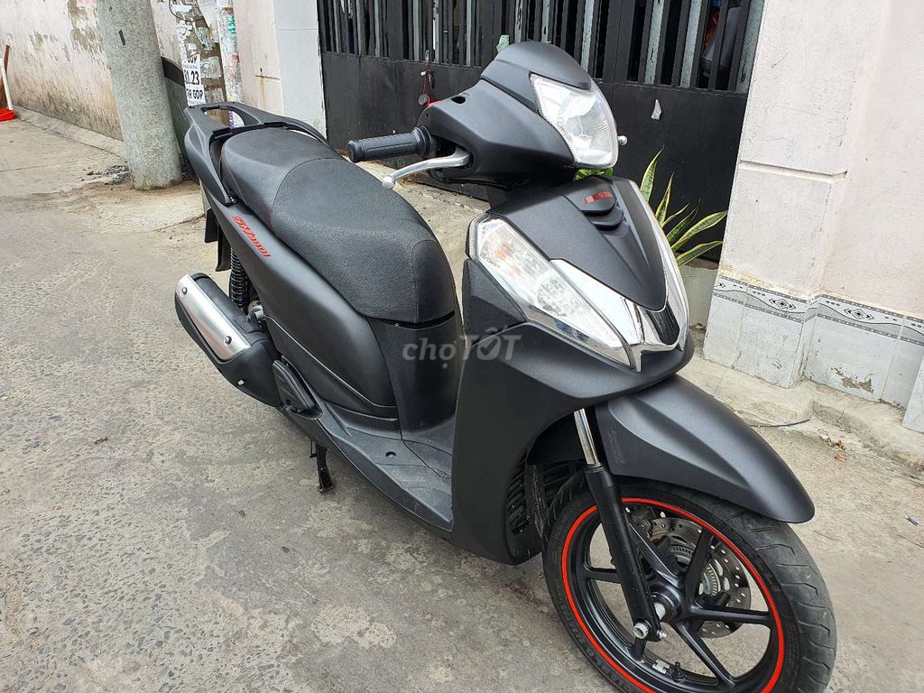 0974024903 - Honda SH 300i ABS đời 2016 xe zin đẹp odo 8000km