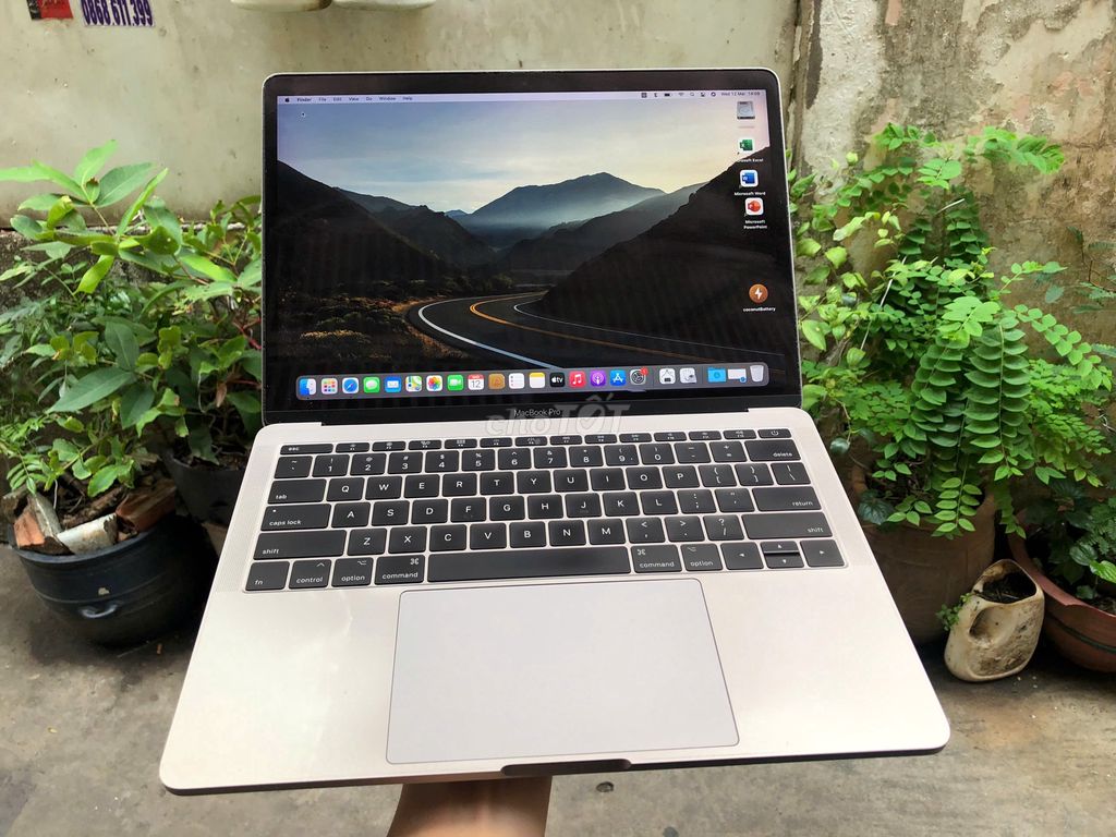 MACBOOK PRO 2017 13'' GRAY/Core I5 /RAM 16G/ 256G