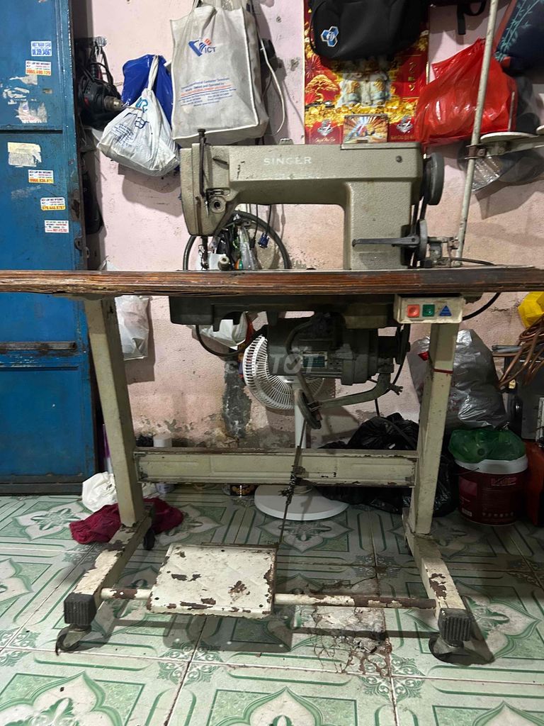 Bán bộ máy may như hình có máng dầu