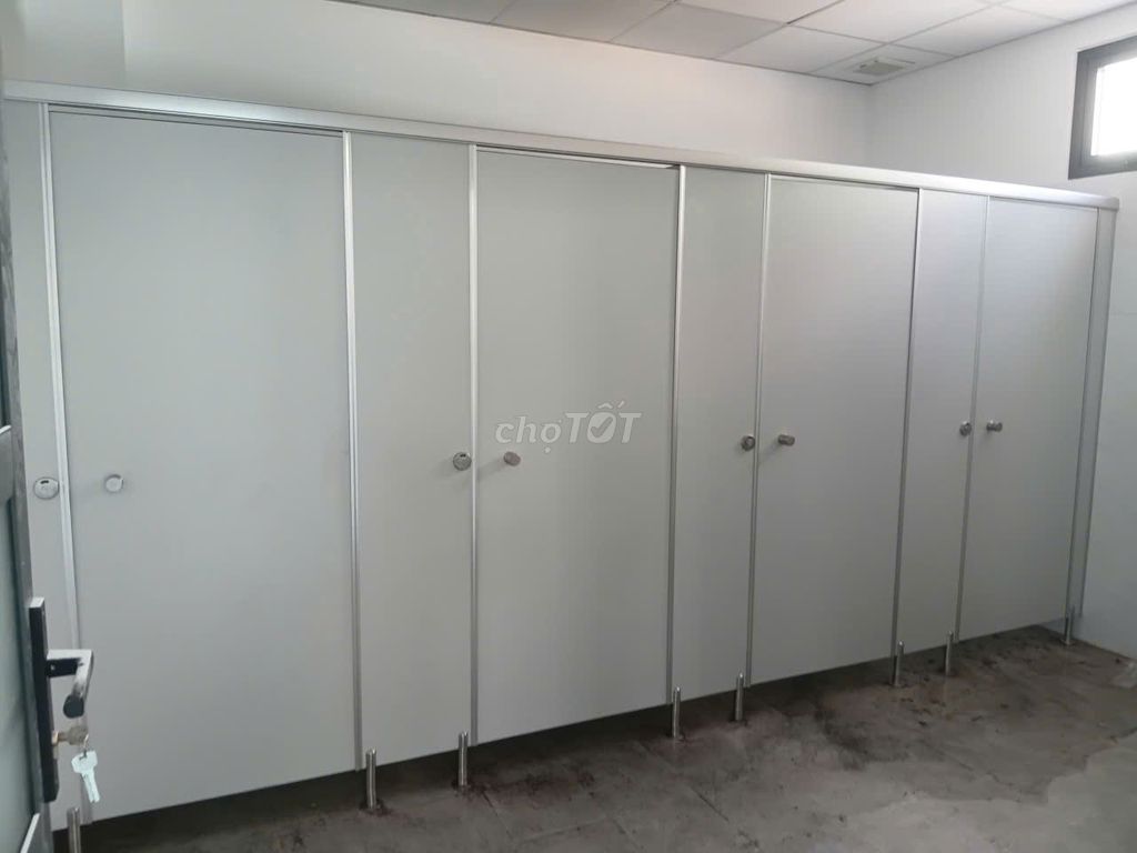 Dịch vụ thi công Compact HPL. Dịch vụ tại Huyện Hóc Môn Tp Hồ Chí Minh được đăng bởi Vách ngăn nhà vệ sinh Compact HPL hình 1