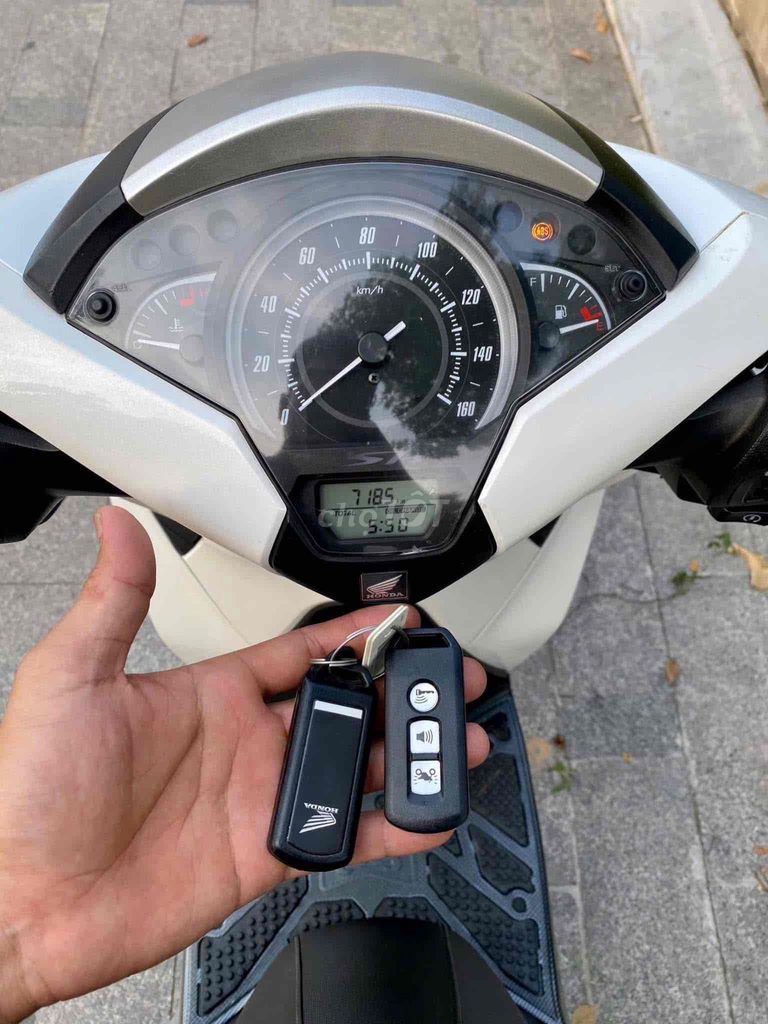 SH150 ABS 2019 zin chất - Trả trước 45tr nhận xe✅. Mua bán Xe máy tại Quận Ba Đình Hà Nội được đăng bởi Nguyễn thị xuân hình 3