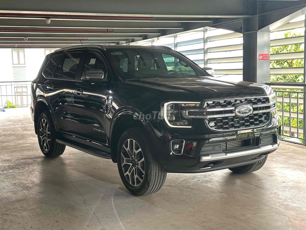 Ford Everest 2022 Titanium 2.0L AT 4x2 - 28000 km. Mua bán Ô tô tại Quận Tân Phú Tp Hồ Chí Minh được đăng bởi FORD BẾN THÀNH ĐẠI LÝ CHÍNH HÃNG  hình 3