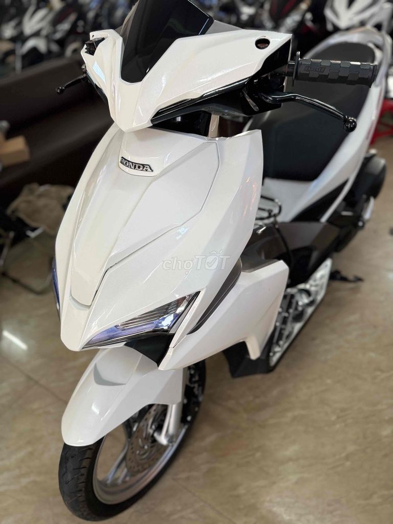 Airblade led. Mua bán Xe máy tại Thành phố Buôn Ma Thuột Đắk Lắk được đăng bởi ĐàM tý hình 3